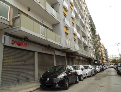 Quadrilocale in Via Quarto 31, Bari, 1 bagno, 121 m², 1° piano