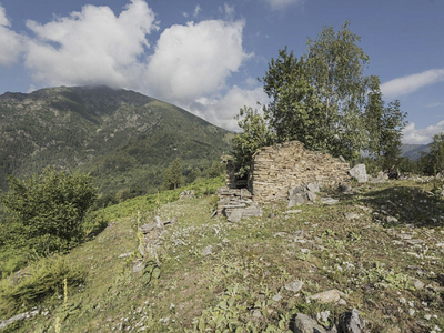 Rustico in Vendita a Torre Pellice sea