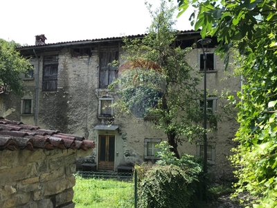 Rustico in Via Camonier, Zogno, 15 locali, giardino privato, 500 m²
