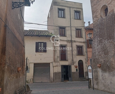 Stabile/Palazzo con terrazzo, Sutri centro storico