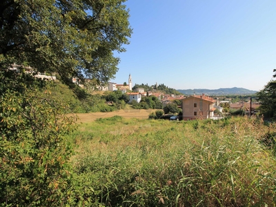 Terreno edificabile in Vendita a Montorso Vicentino Via Montello