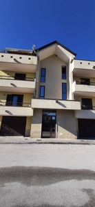 Trilocale a Benevento, 1 bagno, 81 m², 2° piano, ascensore in vendita
