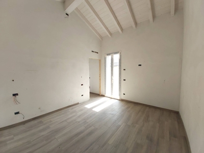 Trilocale a Sarezzo, 1 bagno, con box, 98 m², 1° piano in vendita
