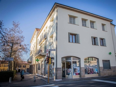 Trilocale in Via Bergamo 1, Stezzano, 1 bagno, 142 m², 2° piano