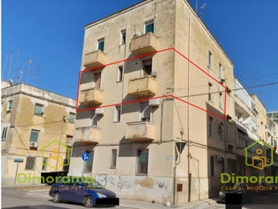 Trilocale in Via Campania 19, Brindisi, 1 bagno, 65 m², 2° piano
