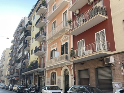Trilocale in Via Dante 205, Bari, 2 bagni, 125 m², 2° piano, abitabile