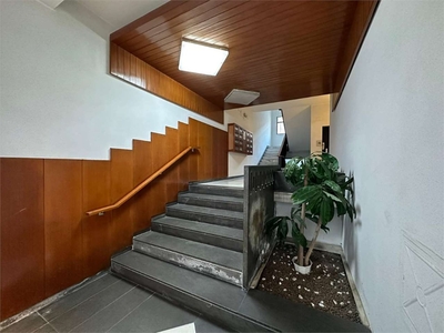 Trilocale in VIA ORIANI 18, Bari, 2 bagni, 107 m², 3° piano, ascensore