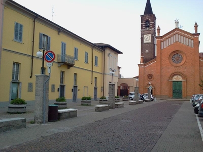 Ufficio in Affitto a Piazza della Chiesa 5