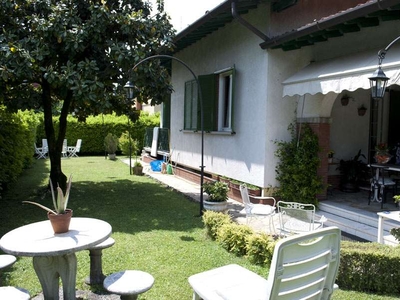 Villa in Vendita a Brescia Urago