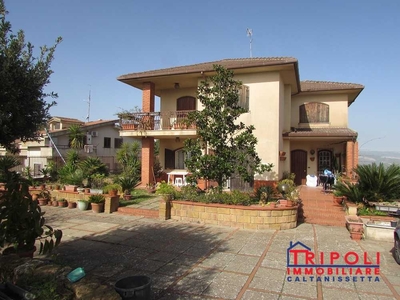 Villa in Vendita a Caltanissetta VIA DI SANTO SPIRITO
