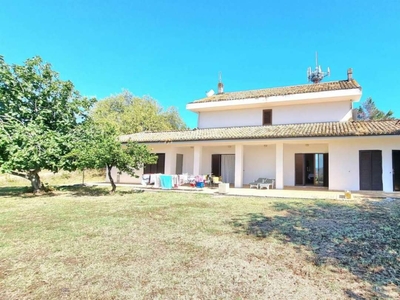 Villa in Vendita a Città Sant'Angelo