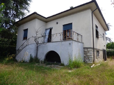 Villa in Vendita a Lucca via vecchia Pesciatina