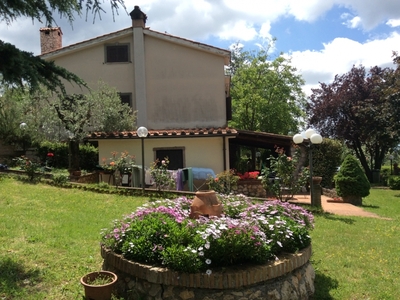 Villa in Vendita a Palombara Sabina strada del grottino