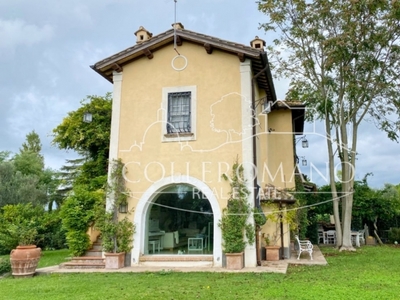 Villa in Vendita a Roma Via Cassia