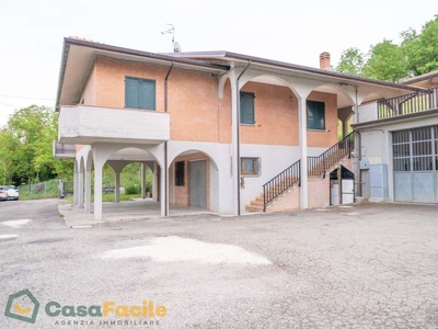 Villa in Vendita a Sarsina