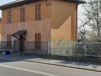 Villa in Vendita a Seriate Via Marconi