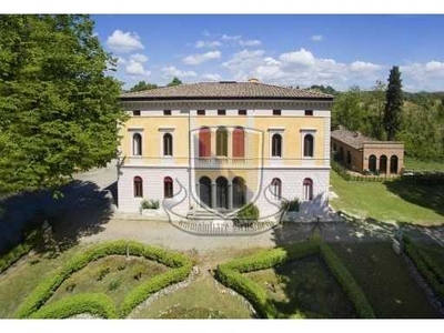 Villa in Vendita a Siena COSTALPINO