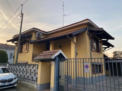 Villa in Vendita a Vigevano