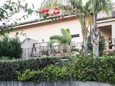 Villa in Via Francesco Denaro in zona Ganzirri,mortelle a Messina