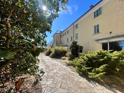 Villa in Via Pizzo 2, Pollone, 24 locali, camino, da ristrutturare