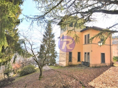 Villa in Via Vetta 42, San Pellegrino Terme, 12 locali, 3 bagni