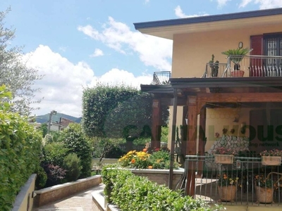 Villa singola a Mugnano del Cardinale, 5 locali, 3 bagni, 277 m²