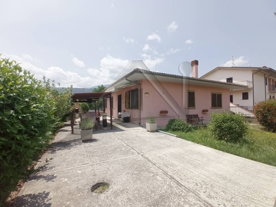 Villa singola in Via Domenico De Nuntis, San Demetrio ne' Vestini