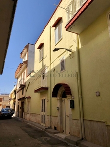 Villa singola in VIA IMBRIANI 11-13-15, Sannicandro di Bari, 5 locali