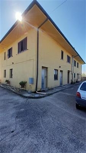 Villetta quadrifamiliare in buono stato di 370 mq. a Titignano