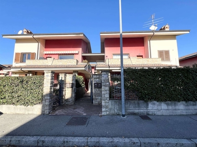 Appartamento in vendita a Comun Nuovo Bergamo