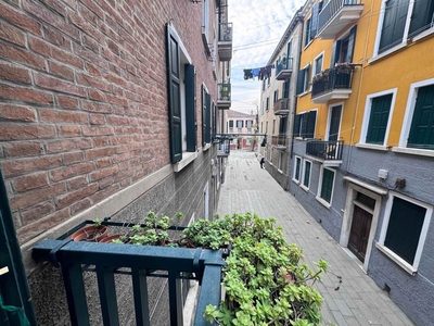 Appartamento in vendita a Venezia Santa Croce