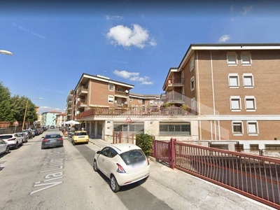 Appartamento in Via D'Amato, Campobasso, 5 locali, 2 bagni, con box