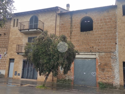 Casa indipendente in vendita a Castel Sant'Elia