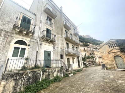 Casa indipendente in vendita a Ragusa - Zona: Ibla