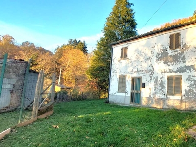 Casa semi indipendente in vendita a Santa Fiora Grosseto Selva