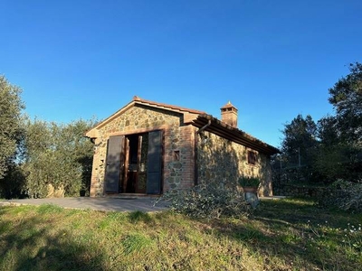 Rustico casale in vendita a Castiglione Della Pescaia Grosseto