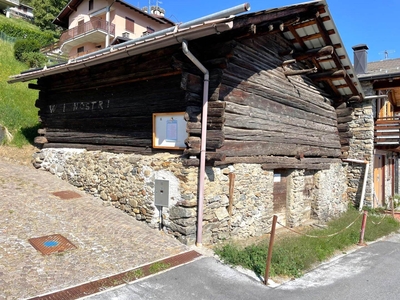 Rustico casale in vendita a Pedesina Sondrio