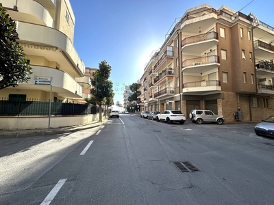 Vendita Appartamento Via Venezia, Albenga