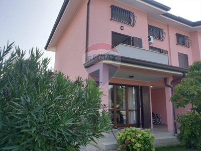 Villa in vendita a Grado