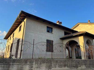 Villa singola in Via D. Aluffi, Agliano Terme, 13 locali, 2 bagni