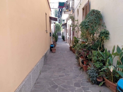 Appartamento a Lipari, 7 locali, 1 bagno, arredato, 135 m², 1° piano