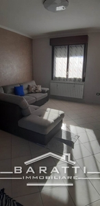 Appartamento a San Giacomo delle Segnate, 5 locali, 1 bagno, 100 m²