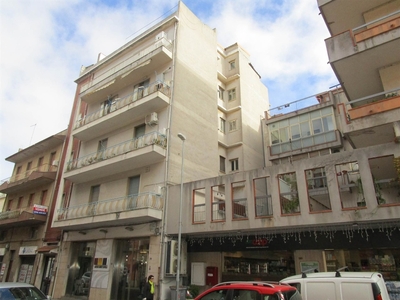 Appartamento in Via Carducci 174, Ragusa, 6 locali, 2 bagni, 150 m²