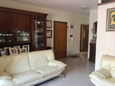Appartamento sbarre centrali Viale Calabria-Sbarre 5 vani 145mq