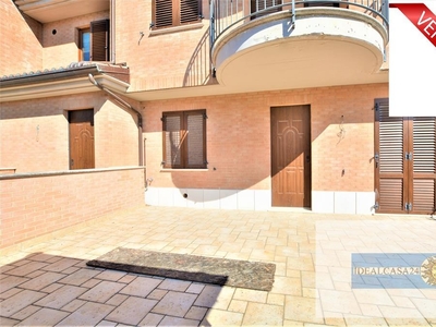 Appartamento Tolentino Via Massimo D´Antona Periferia trilocale 74mq