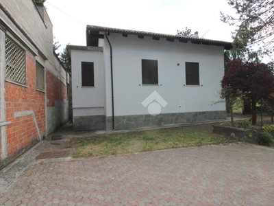 Casa indipendente in vendita a Ponzone