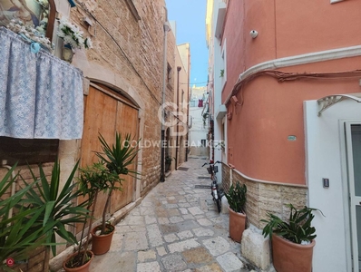 Casa indipendente in Vendita in Strada Porta Piccola San Gaetano 16 a Bari