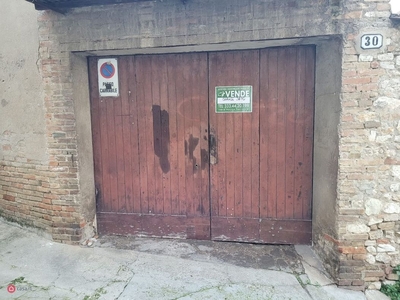 Garage/Posto auto in Vendita in Quintiliano Cardoli 30 a Narni