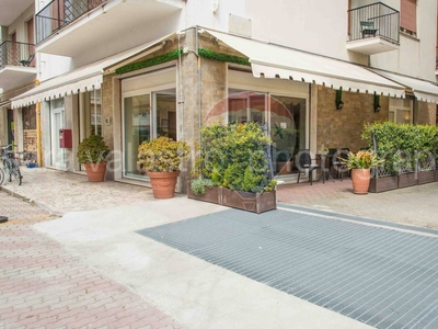 Hotel in vendita 36 Stanze da letto a Sestri Levante