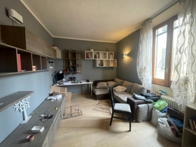 Quadrilocale in VIA DEL CHIESINO, Firenze, 1 bagno, 80 m², 1° piano